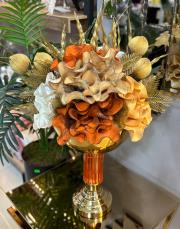 cam ayak büyük çiçek arajmanı siyah turuncu